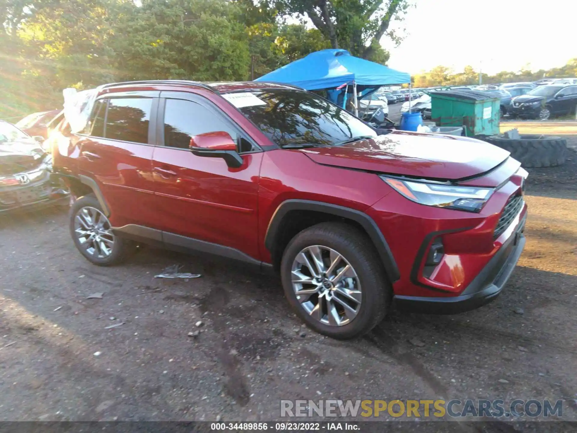 1 Photograph of a damaged car 2T3A1RFV0NW284810 TOYOTA RAV4 2022