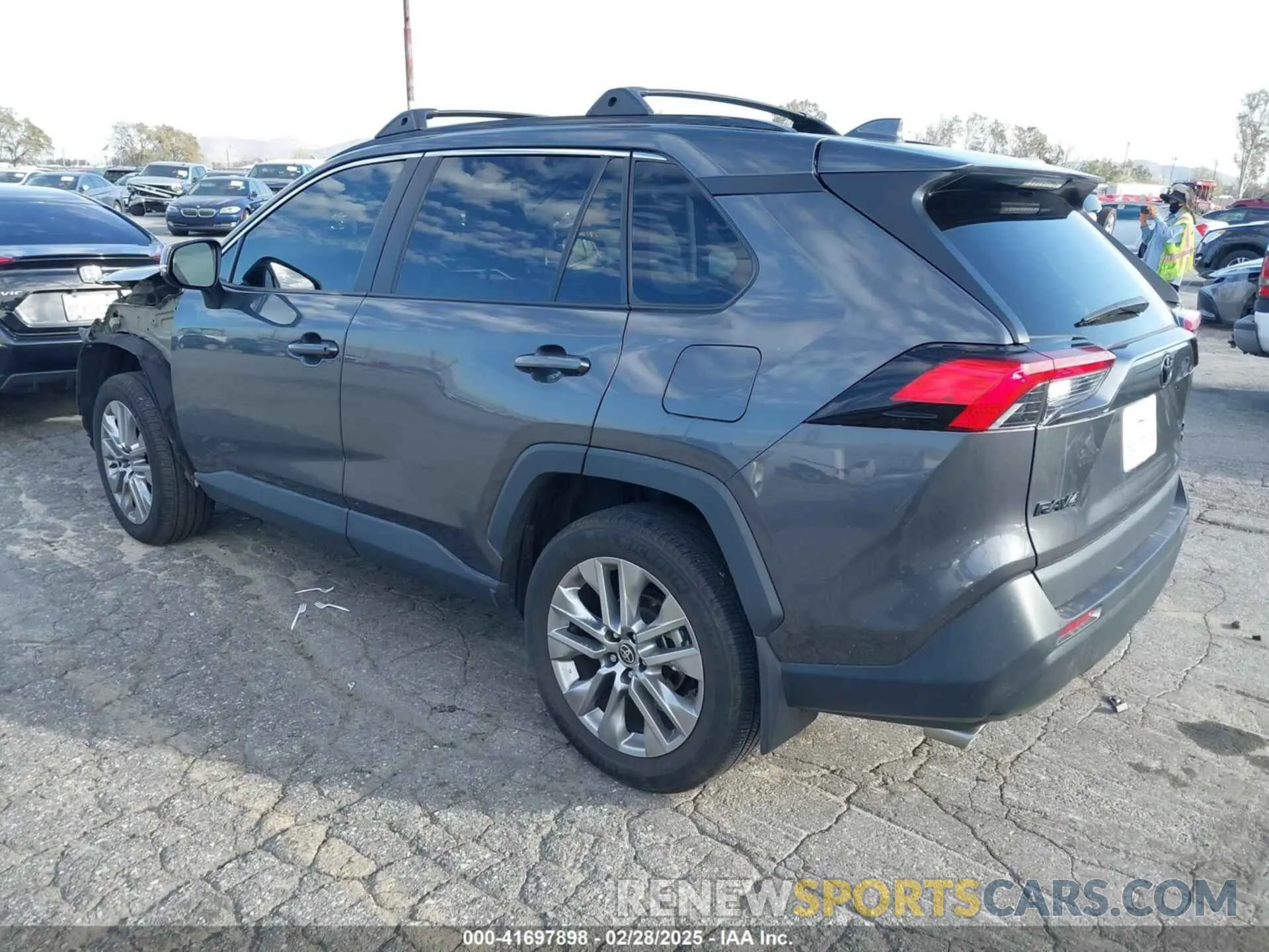 3 Photograph of a damaged car 2T3A1RFV0NW321158 TOYOTA RAV4 2022