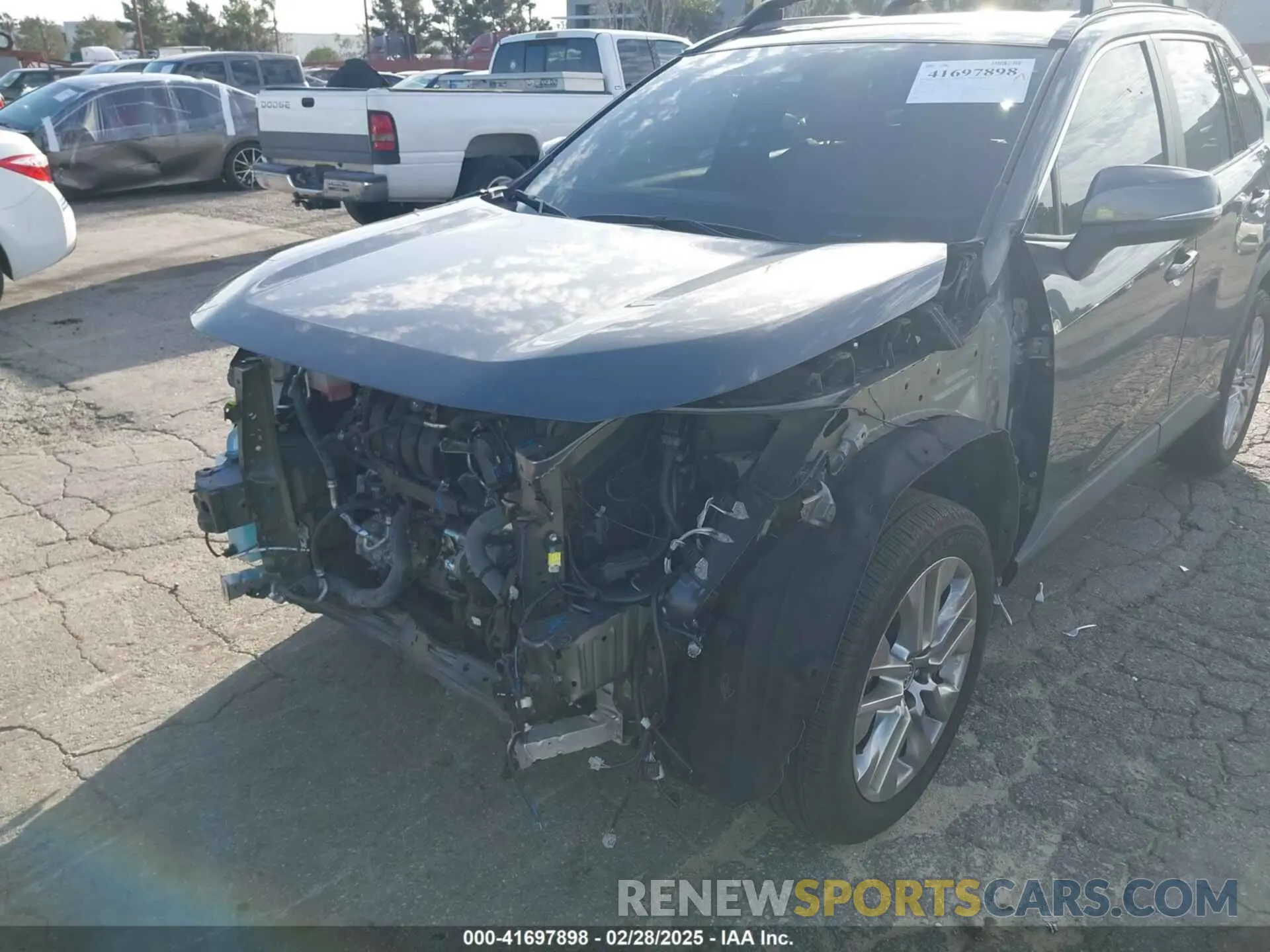 6 Photograph of a damaged car 2T3A1RFV0NW321158 TOYOTA RAV4 2022