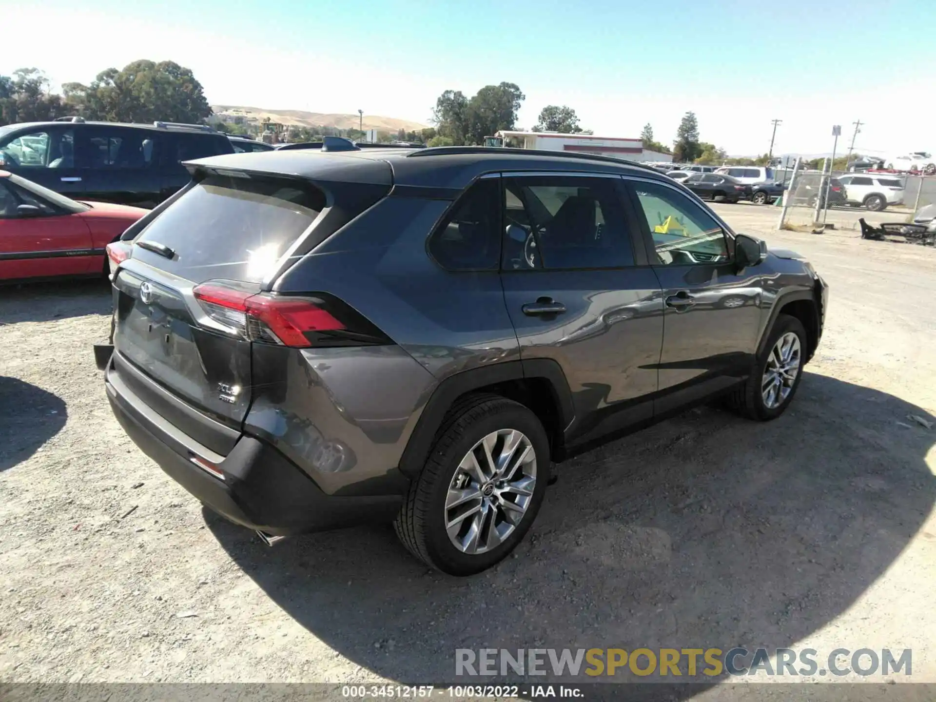 4 Photograph of a damaged car 2T3A1RFV1NC292741 TOYOTA RAV4 2022