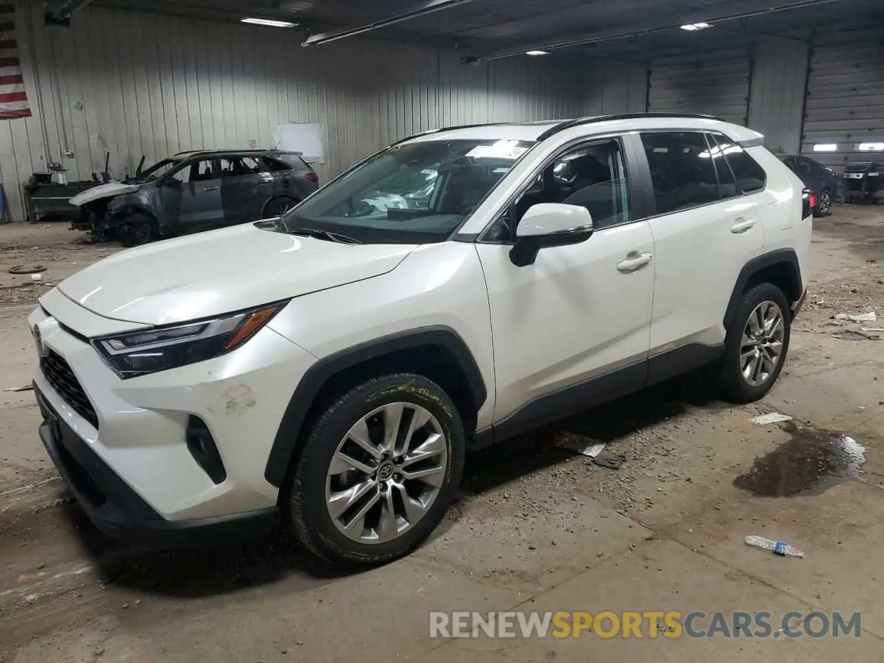 1 Photograph of a damaged car 2T3A1RFV1NW282290 TOYOTA RAV4 2022