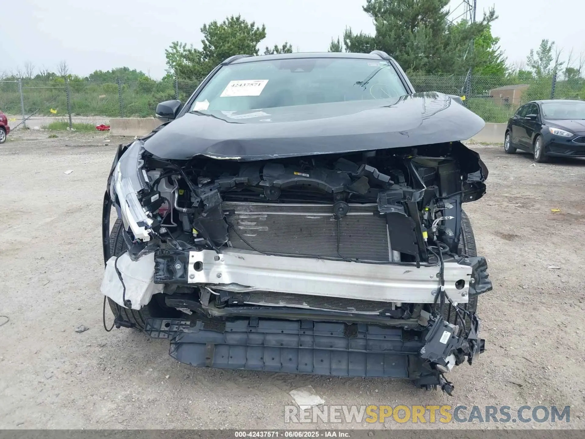 12 Photograph of a damaged car 2T3A1RFV1NW298845 TOYOTA RAV4 2022