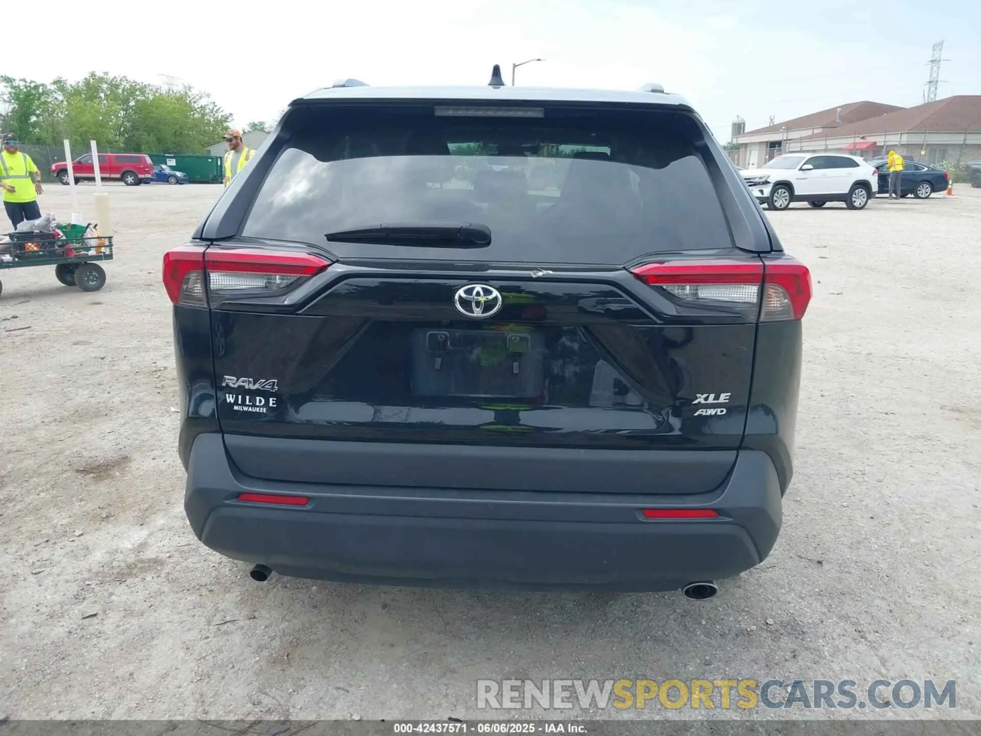 16 Photograph of a damaged car 2T3A1RFV1NW298845 TOYOTA RAV4 2022