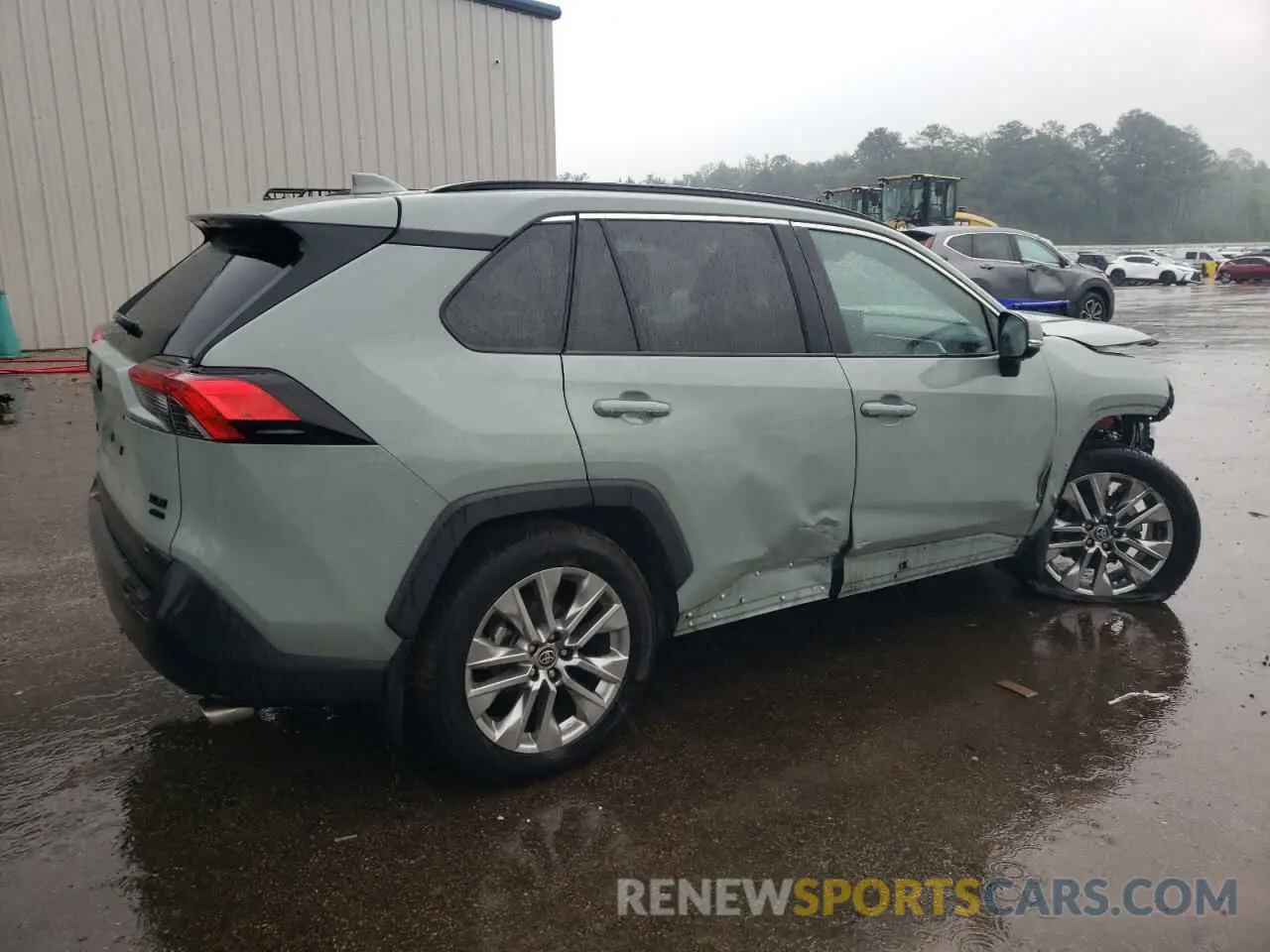 3 Photograph of a damaged car 2T3A1RFV1NW301243 TOYOTA RAV4 2022