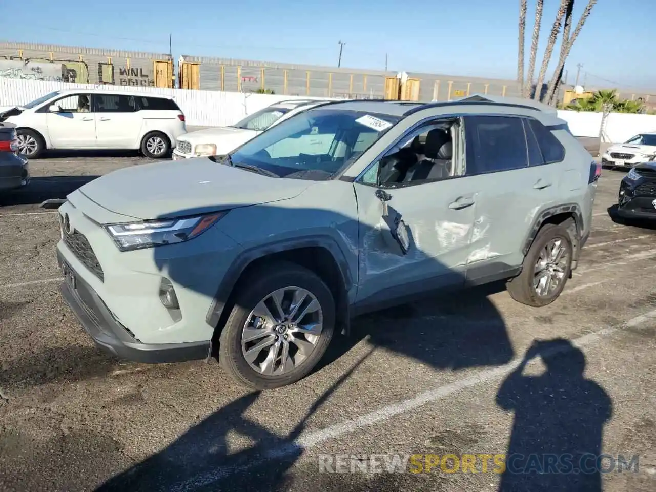 1 Photograph of a damaged car 2T3A1RFV1NW305339 TOYOTA RAV4 2022