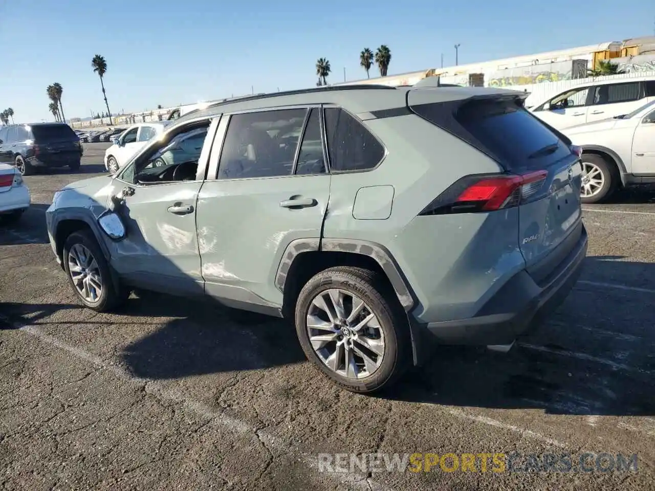 2 Photograph of a damaged car 2T3A1RFV1NW305339 TOYOTA RAV4 2022