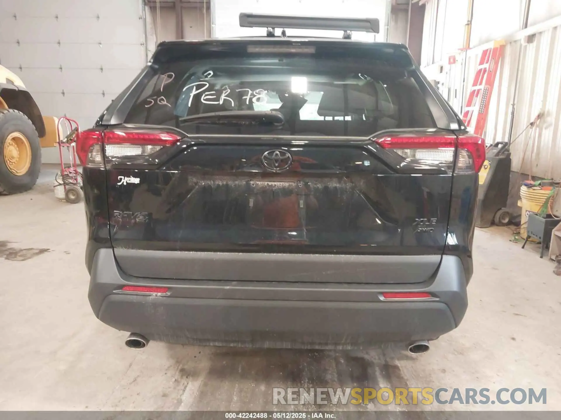 16 Photograph of a damaged car 2T3A1RFV1NW311285 TOYOTA RAV4 2022