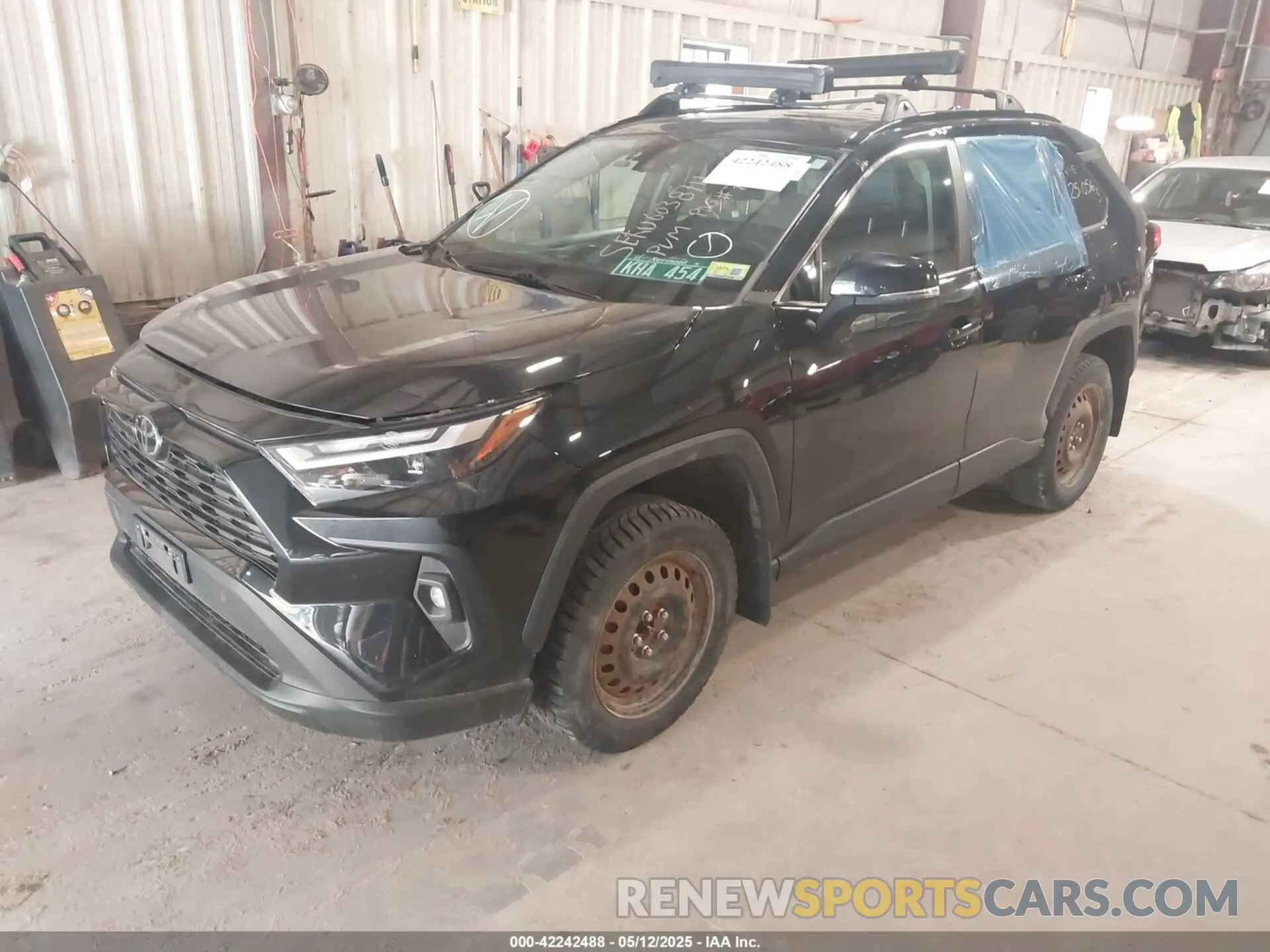 2 Photograph of a damaged car 2T3A1RFV1NW311285 TOYOTA RAV4 2022