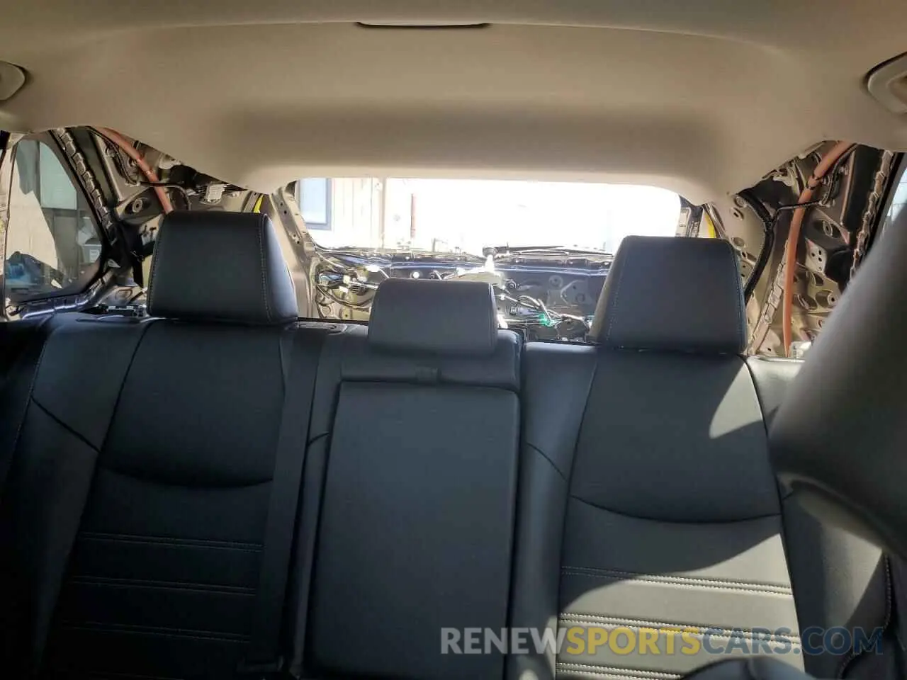 10 Photograph of a damaged car 2T3A1RFV2NC267010 TOYOTA RAV4 2022