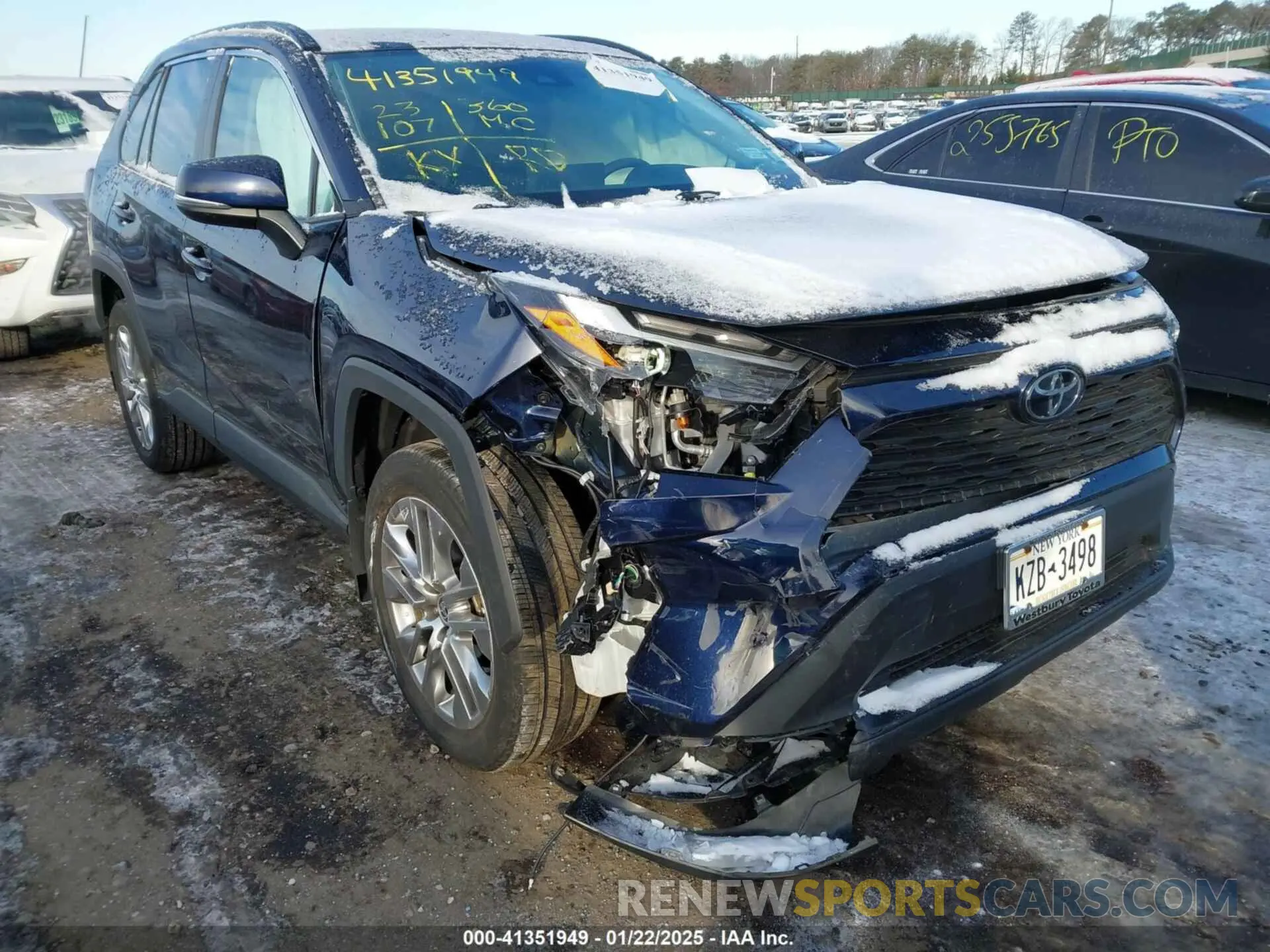 6 Photograph of a damaged car 2T3A1RFV3NW302152 TOYOTA RAV4 2022