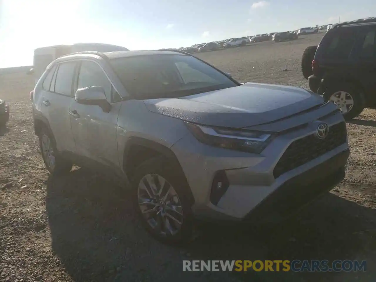 1 Photograph of a damaged car 2T3A1RFV4NW278251 TOYOTA RAV4 2022