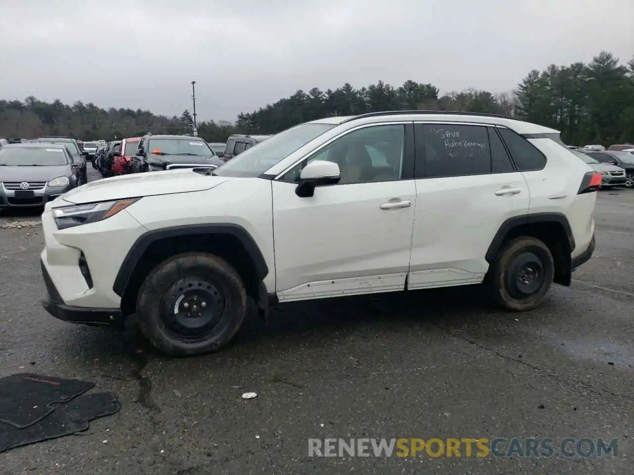 1 Photograph of a damaged car 2T3A1RFV4NW296779 TOYOTA RAV4 2022