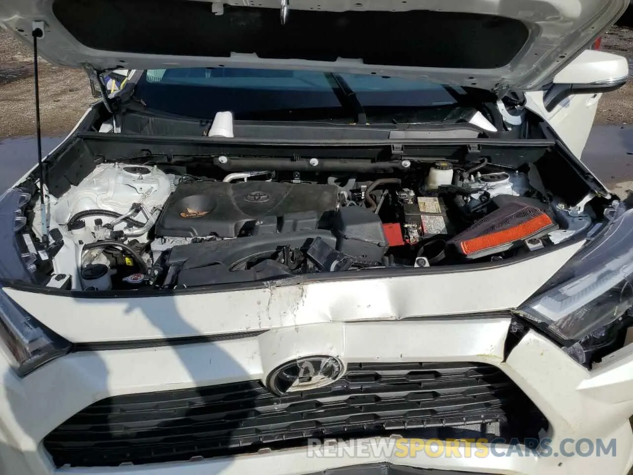 12 Photograph of a damaged car 2T3A1RFV4NW297186 TOYOTA RAV4 2022