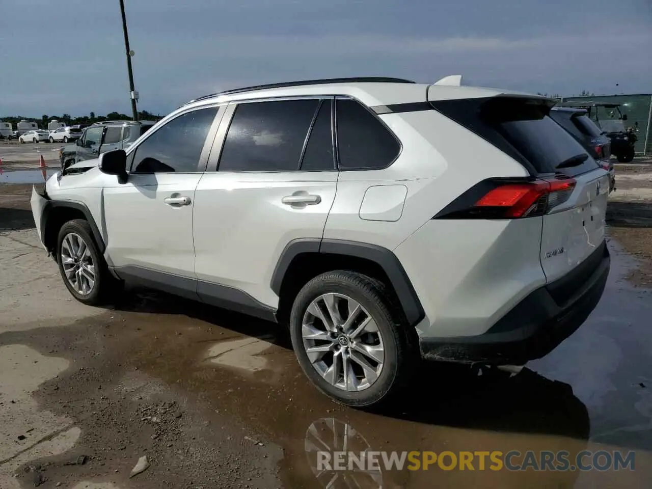 2 Photograph of a damaged car 2T3A1RFV4NW297186 TOYOTA RAV4 2022