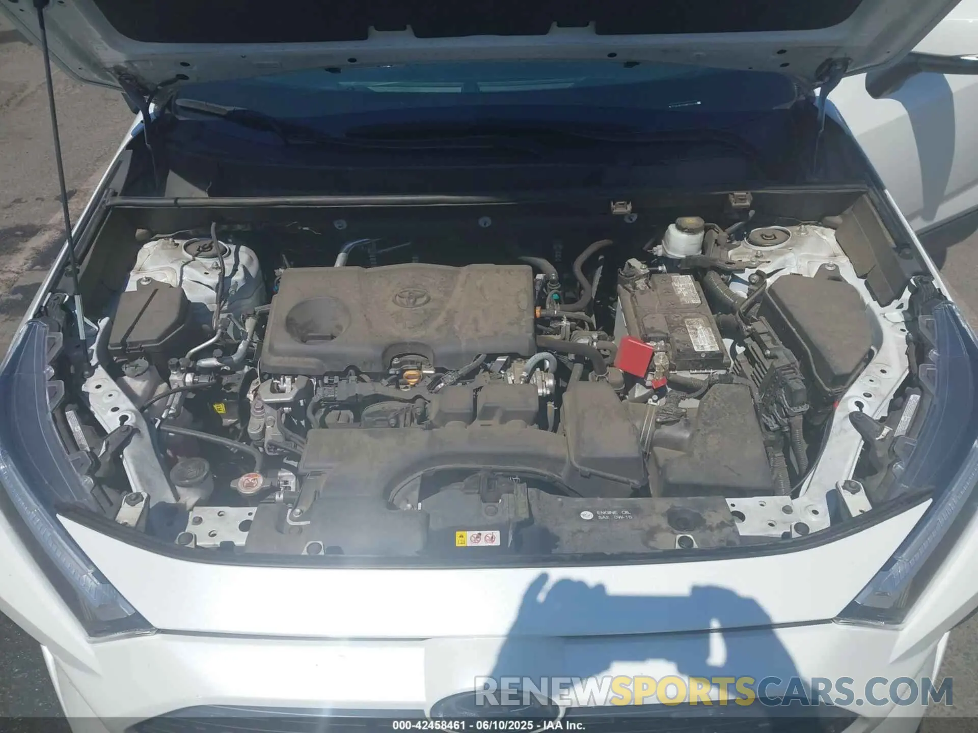 10 Photograph of a damaged car 2T3A1RFV5NW254749 TOYOTA RAV4 2022