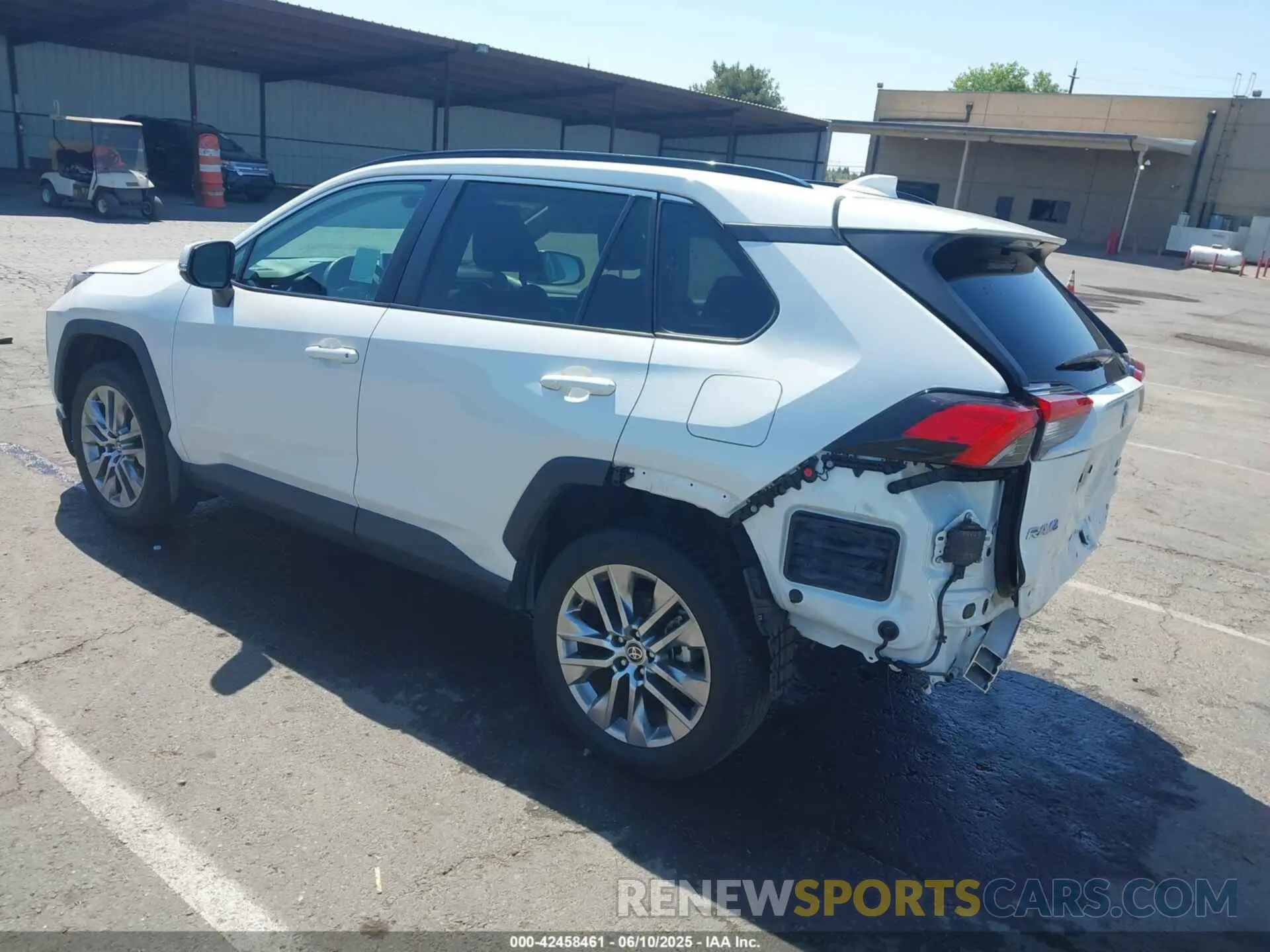 3 Photograph of a damaged car 2T3A1RFV5NW254749 TOYOTA RAV4 2022