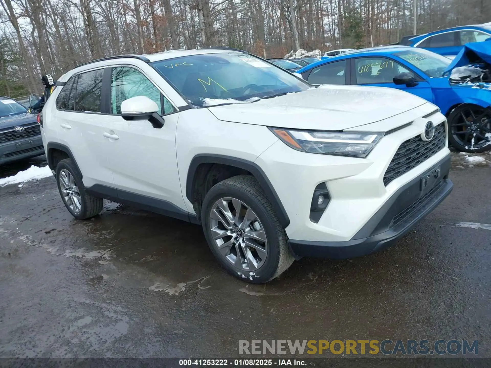 1 Photograph of a damaged car 2T3A1RFV5NW295818 TOYOTA RAV4 2022