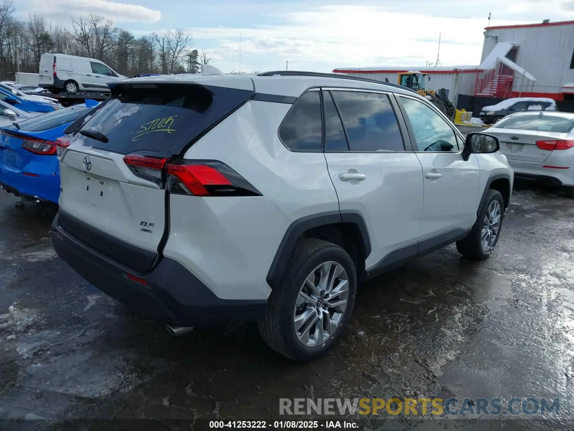 4 Photograph of a damaged car 2T3A1RFV5NW295818 TOYOTA RAV4 2022