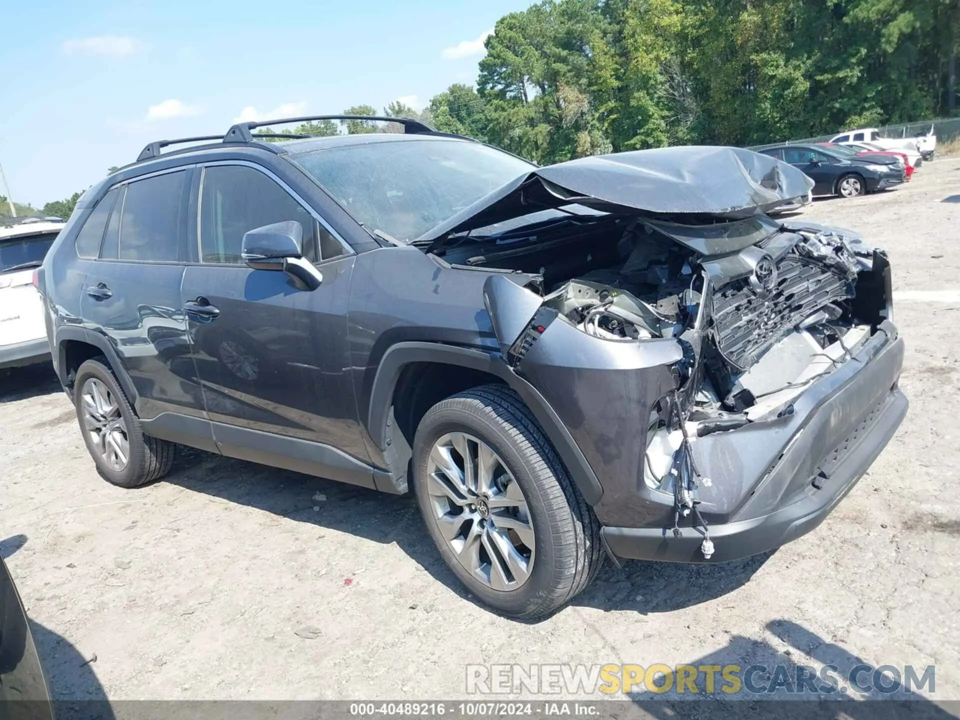 1 Photograph of a damaged car 2T3A1RFV6NC321666 TOYOTA RAV4 2022