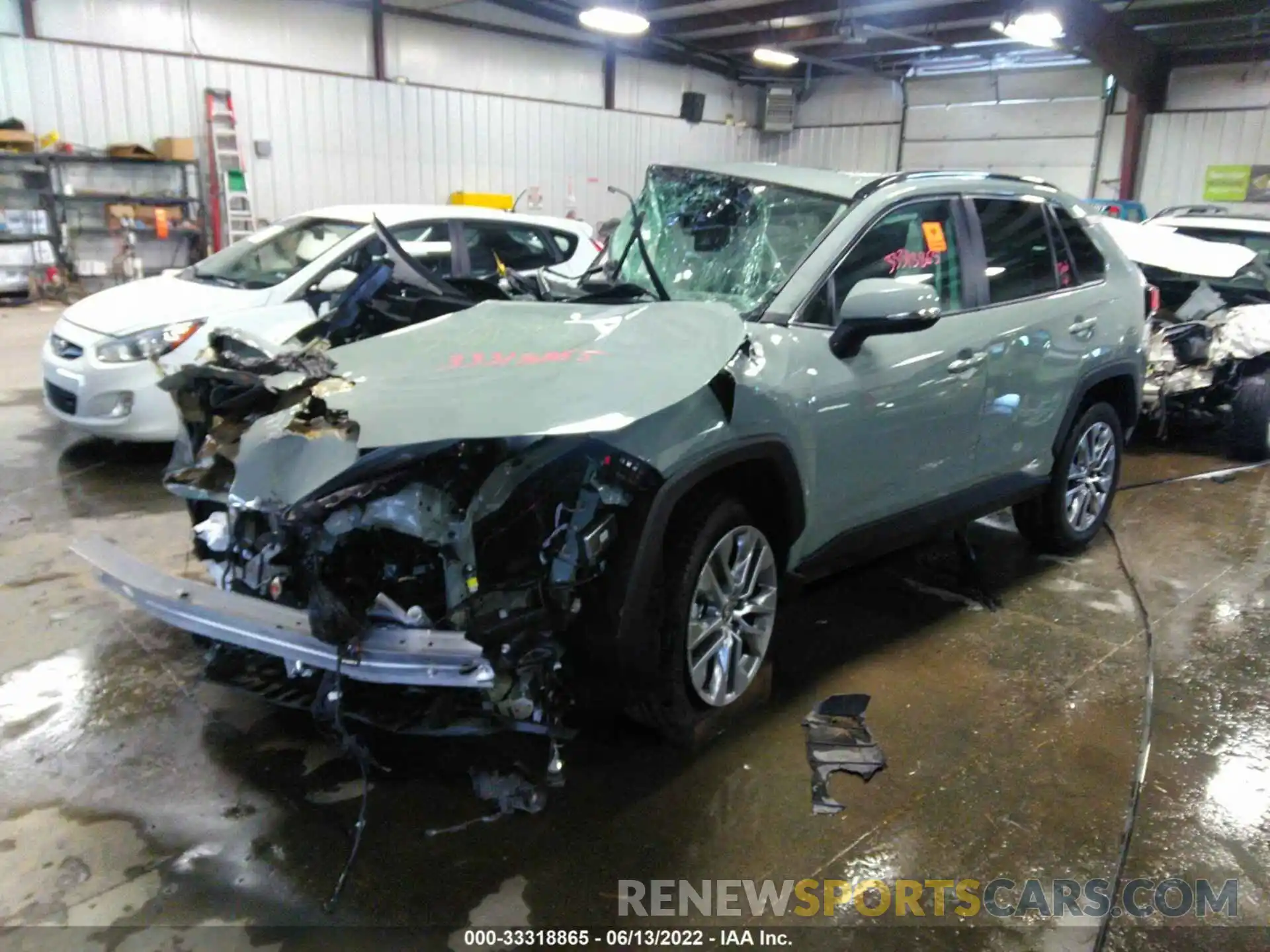 2 Photograph of a damaged car 2T3A1RFV6NW270751 TOYOTA RAV4 2022