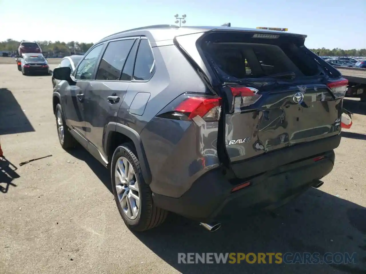 3 Photograph of a damaged car 2T3A1RFV7NC270419 TOYOTA RAV4 2022