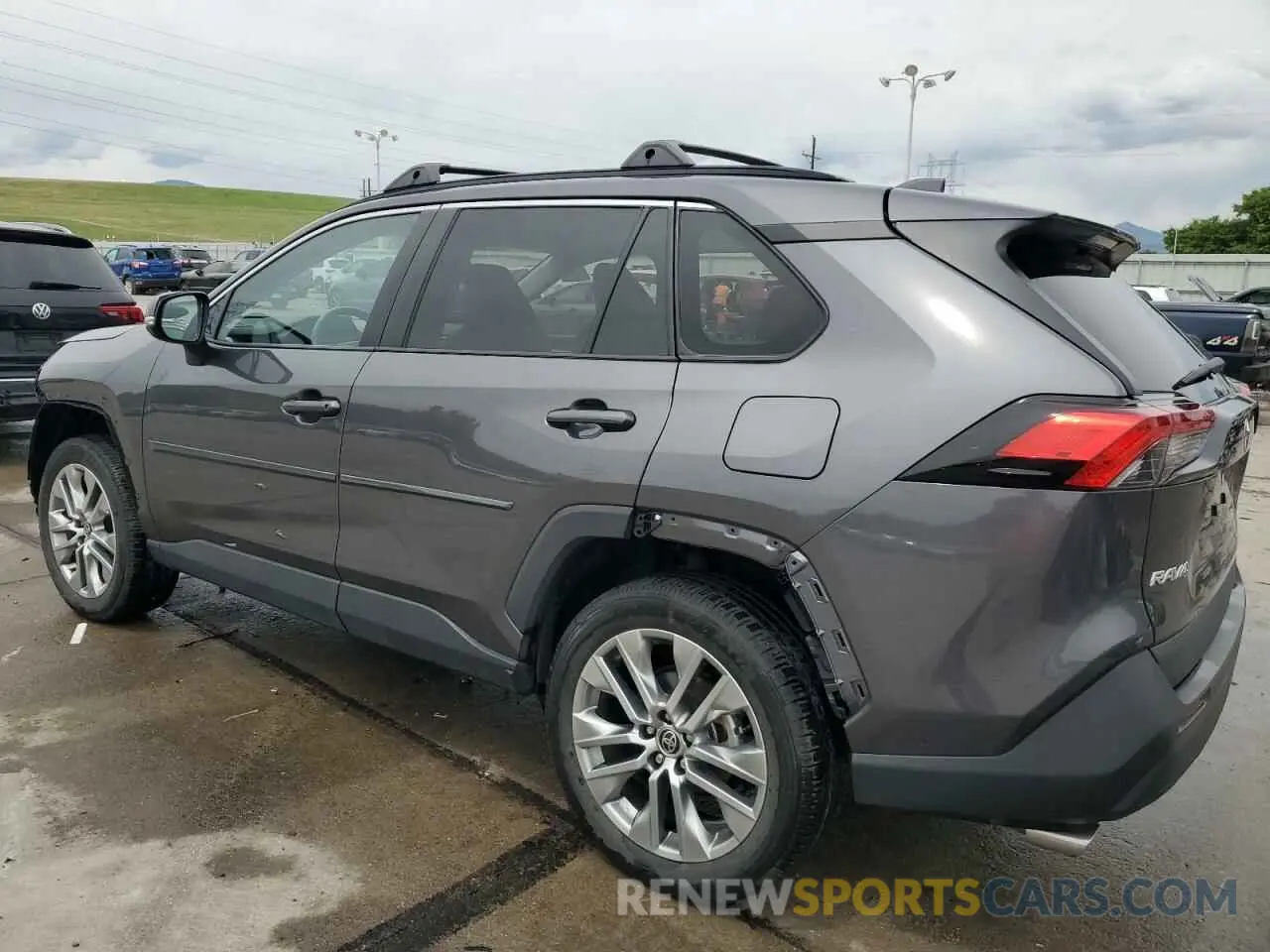 2 Photograph of a damaged car 2T3A1RFV7NC293473 TOYOTA RAV4 2022