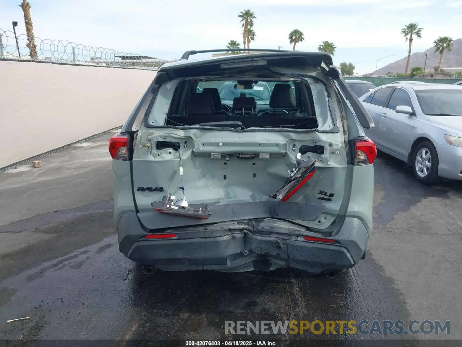 16 Photograph of a damaged car 2T3A1RFV7NW256681 TOYOTA RAV4 2022