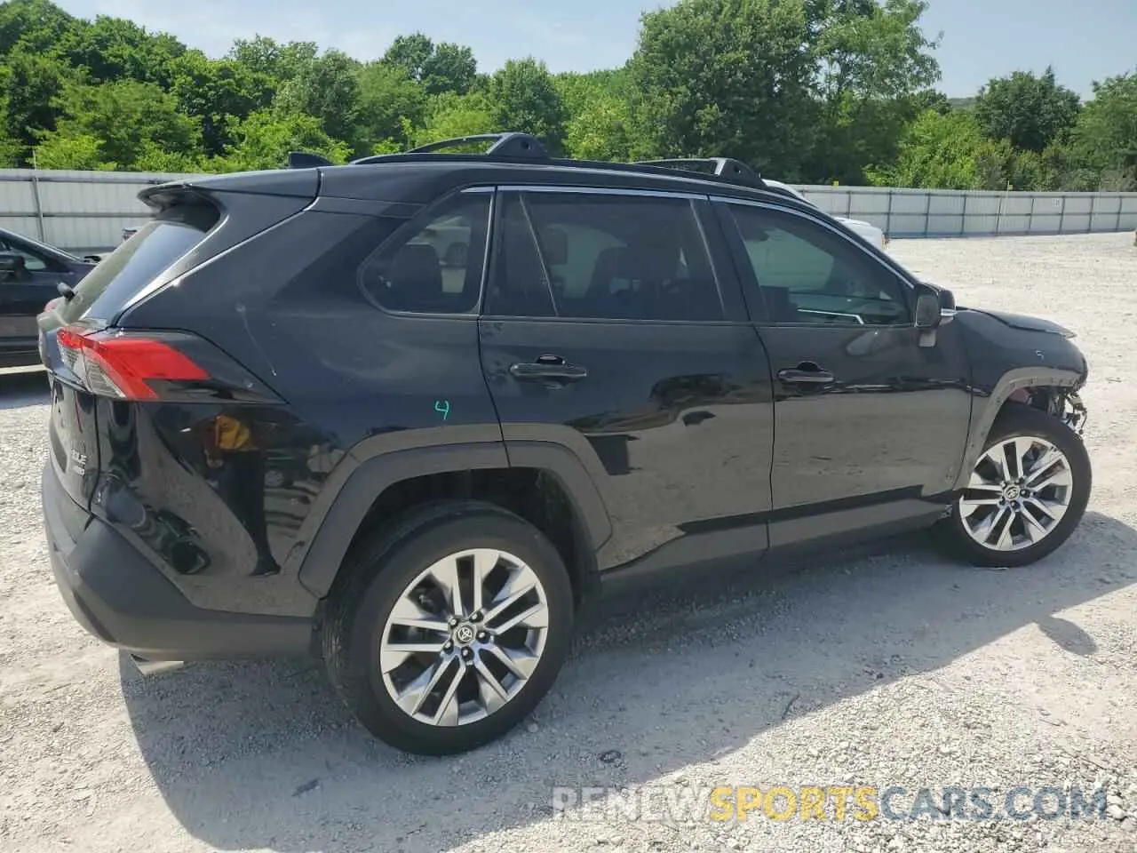 3 Photograph of a damaged car 2T3A1RFV7NW296422 TOYOTA RAV4 2022