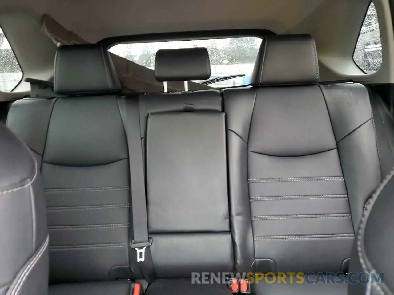 10 Photograph of a damaged car 2T3A1RFV8NC317649 TOYOTA RAV4 2022