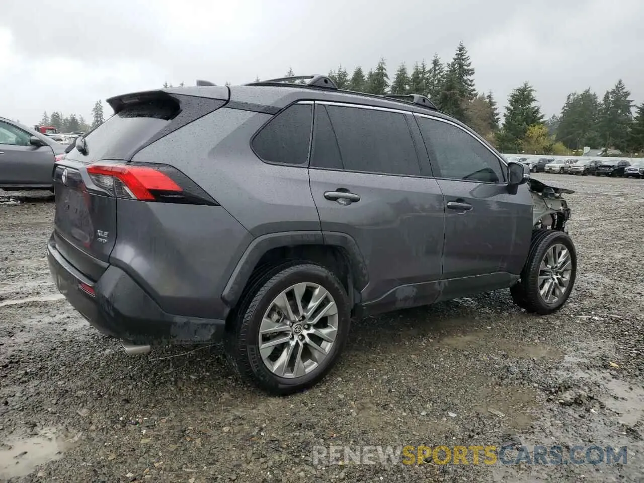3 Photograph of a damaged car 2T3A1RFV8NC317649 TOYOTA RAV4 2022