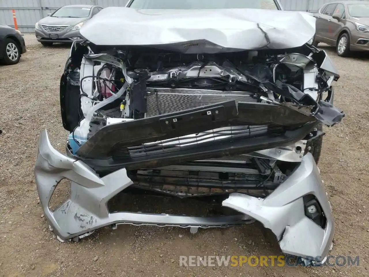 9 Photograph of a damaged car 2T3A1RFV9NC302285 TOYOTA RAV4 2022