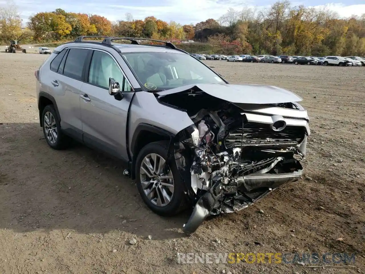 1 Photograph of a damaged car 2T3A1RFVXNC312632 TOYOTA RAV4 2022