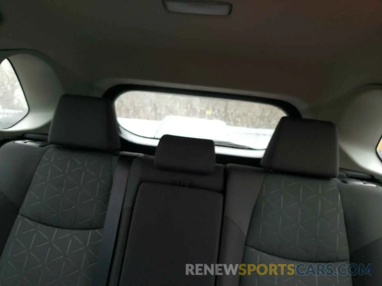 10 Photograph of a damaged car 2T3B1RFV4NC307236 TOYOTA RAV4 2022