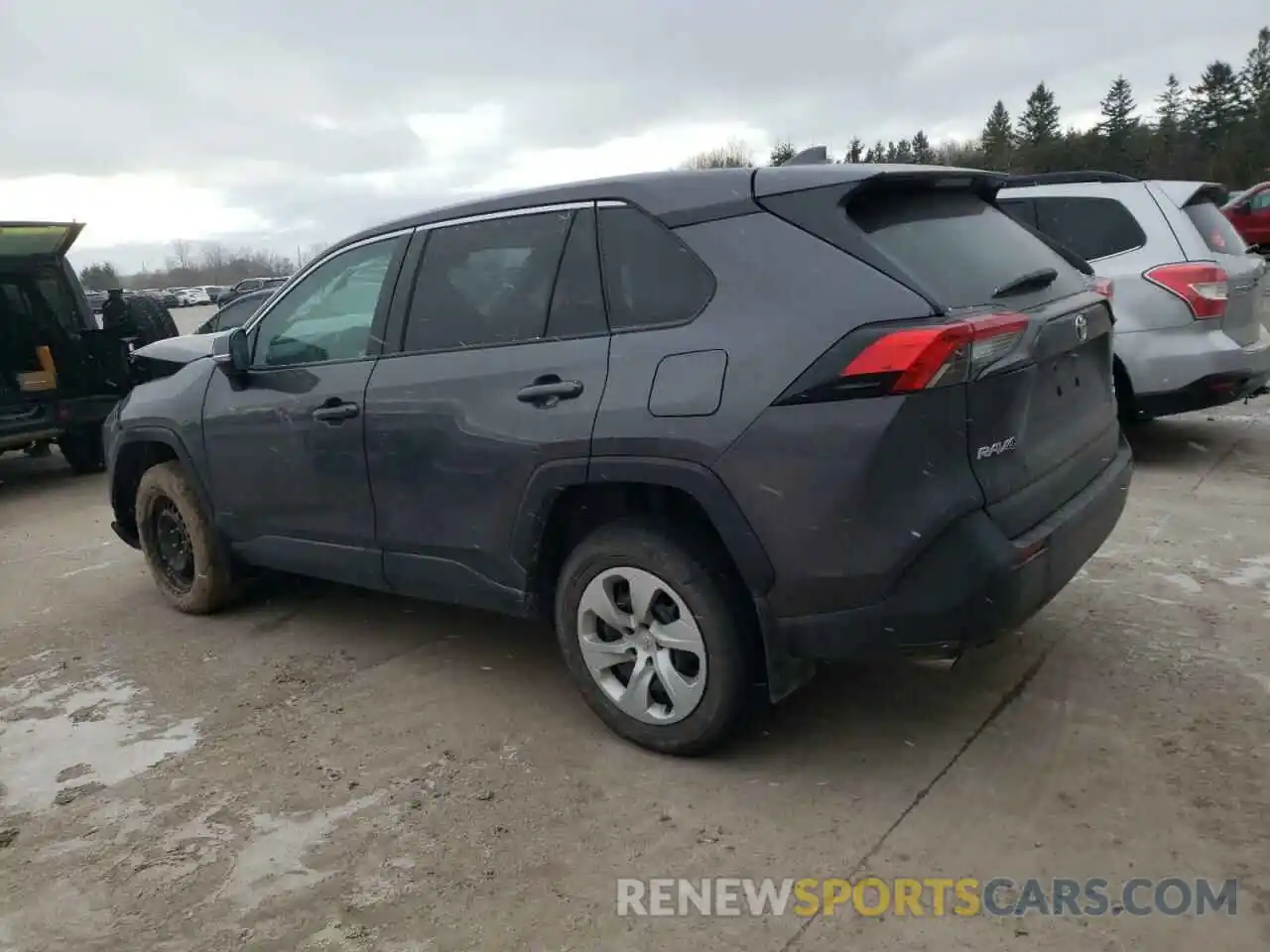 2 Photograph of a damaged car 2T3B1RFVXNC282097 TOYOTA RAV4 2022