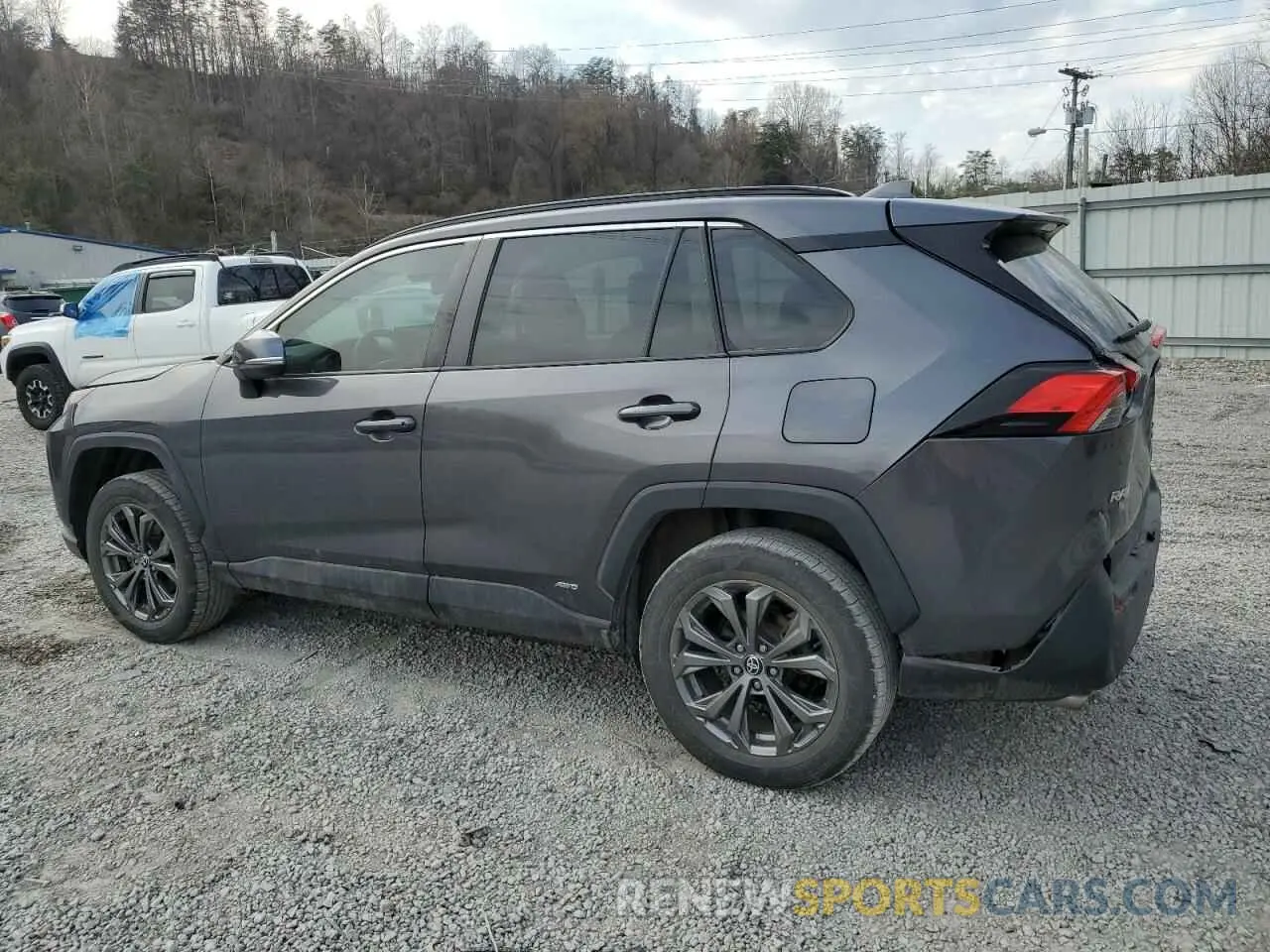 2 Photograph of a damaged car 2T3B6RFV3NW030286 TOYOTA RAV4 2022