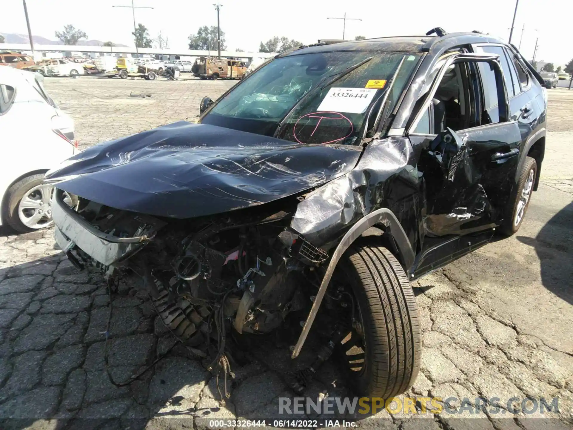 2 Photograph of a damaged car 2T3C1RFV0NC179422 TOYOTA RAV4 2022