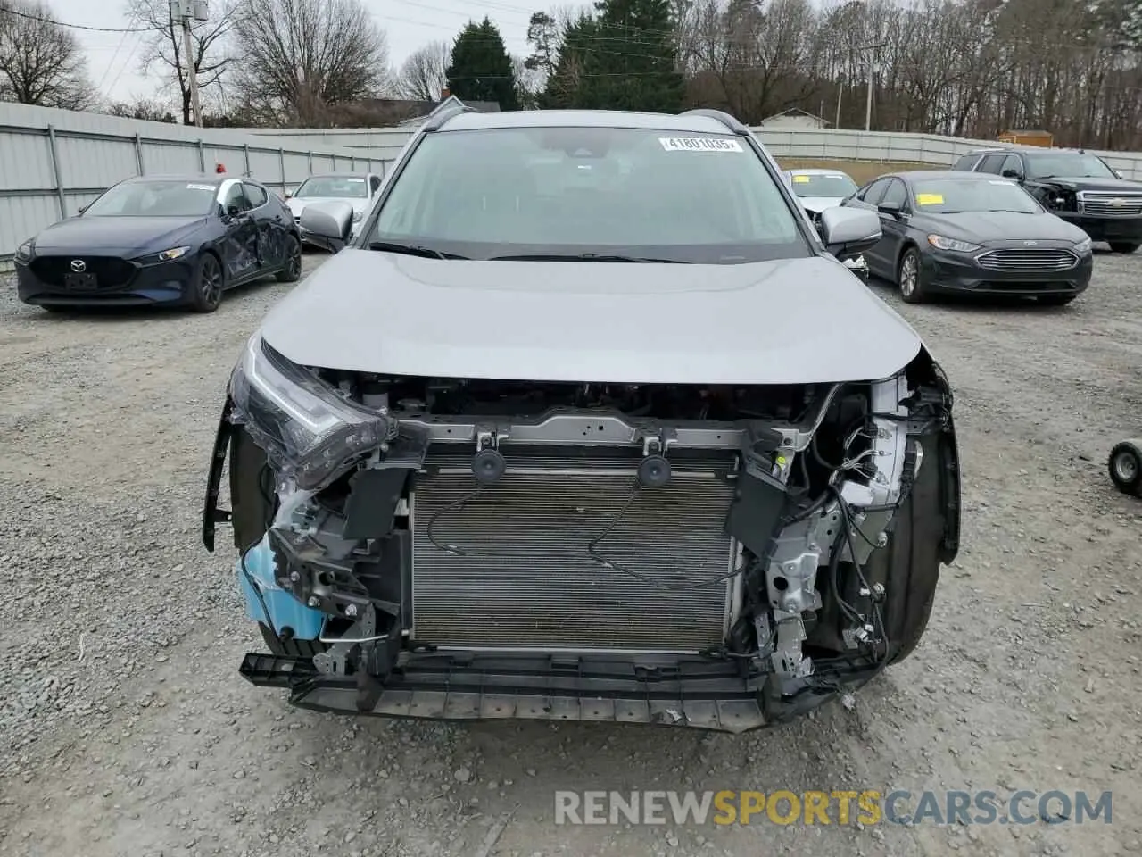 5 Photograph of a damaged car 2T3C1RFV0NC194616 TOYOTA RAV4 2022