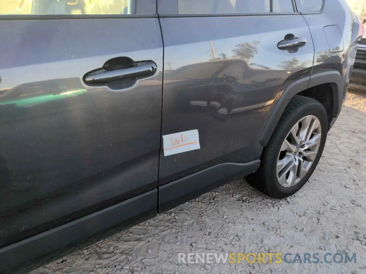 13 Photograph of a damaged car 2T3C1RFV0NW204527 TOYOTA RAV4 2022