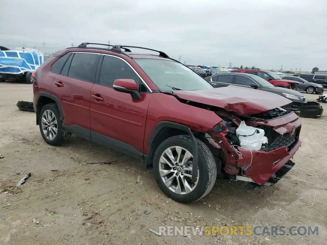 4 Photograph of a damaged car 2T3C1RFV0NW236104 TOYOTA RAV4 2022