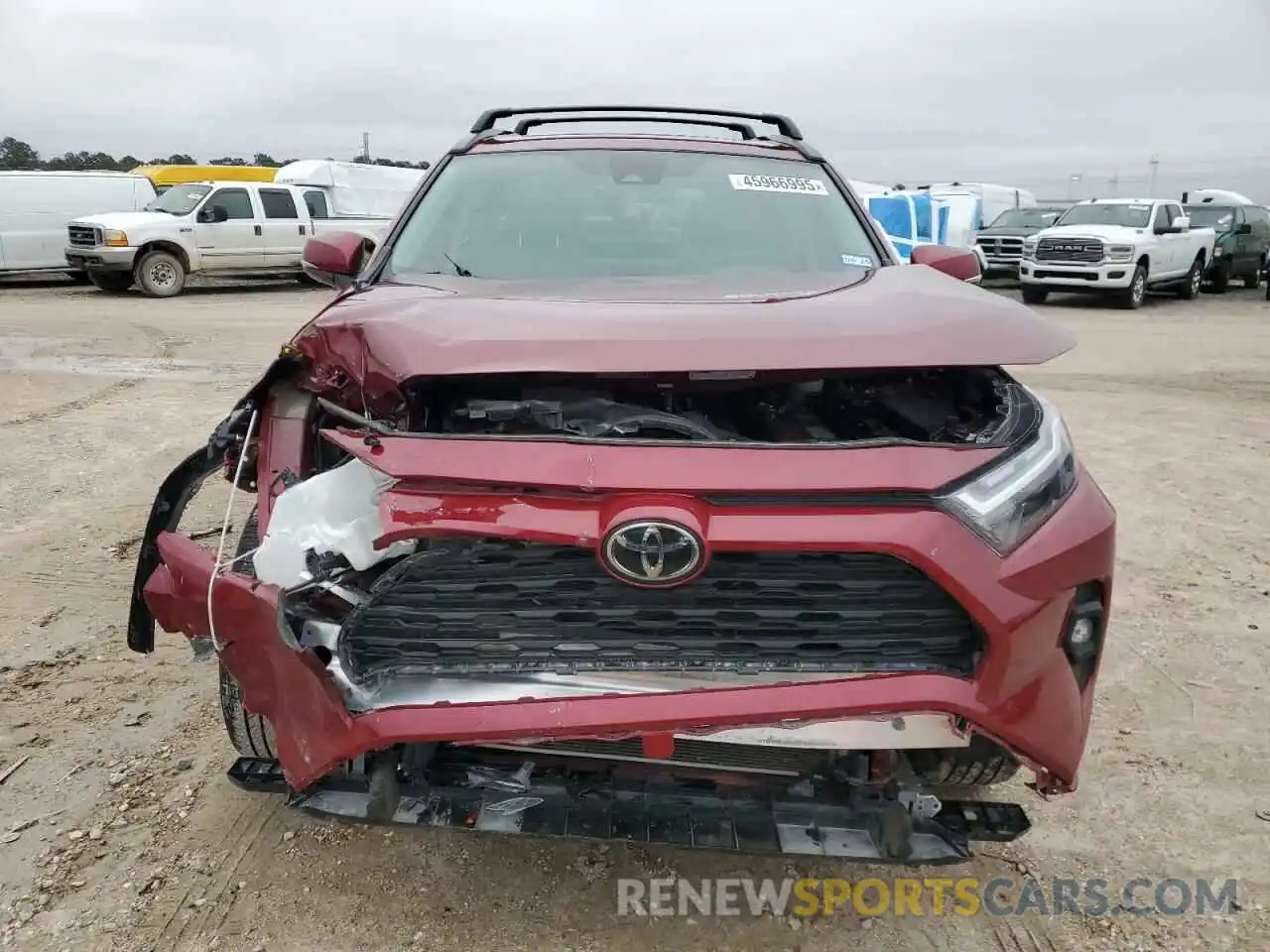 5 Photograph of a damaged car 2T3C1RFV0NW236104 TOYOTA RAV4 2022