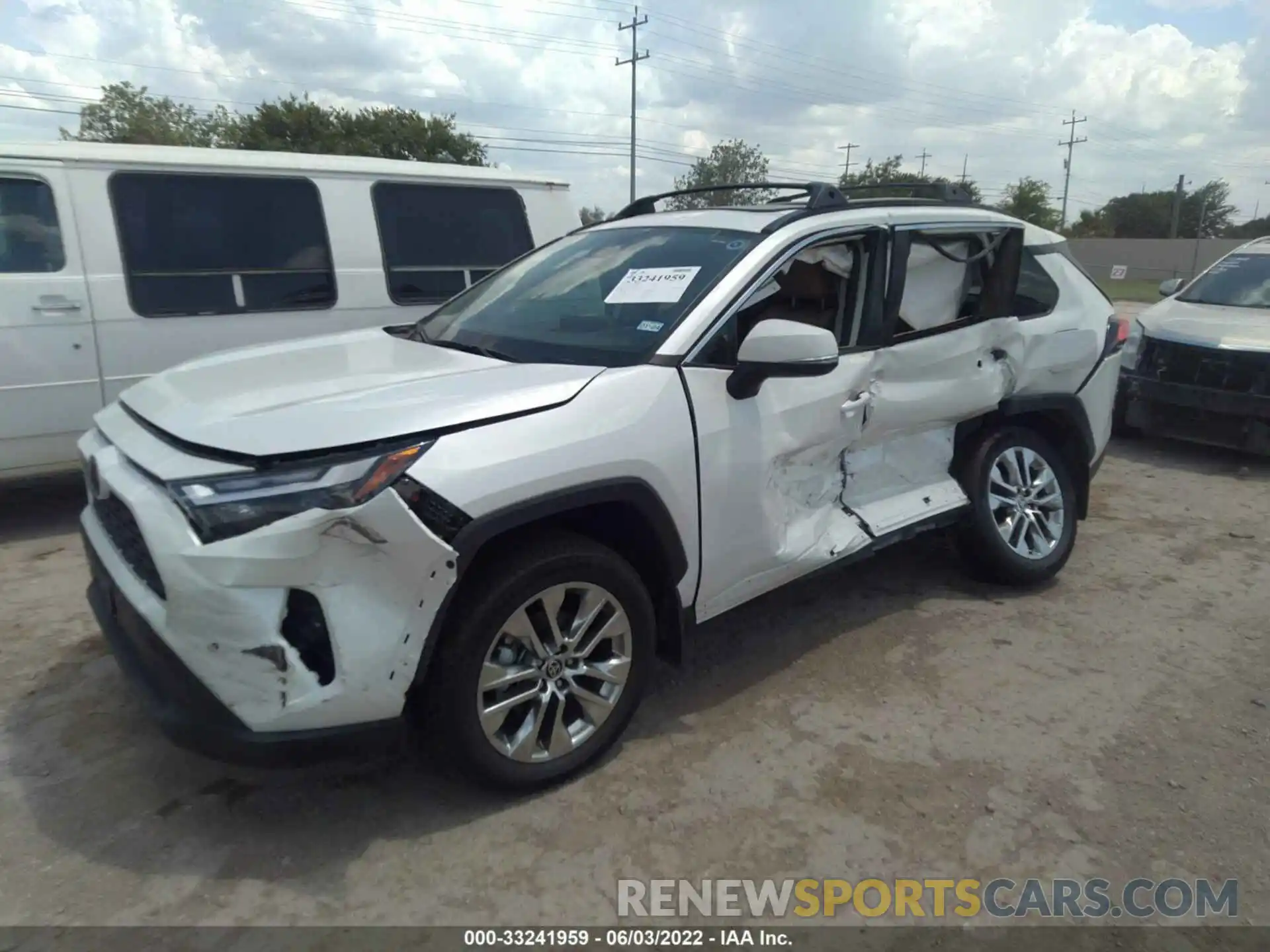 2 Photograph of a damaged car 2T3C1RFV1NW185583 TOYOTA RAV4 2022