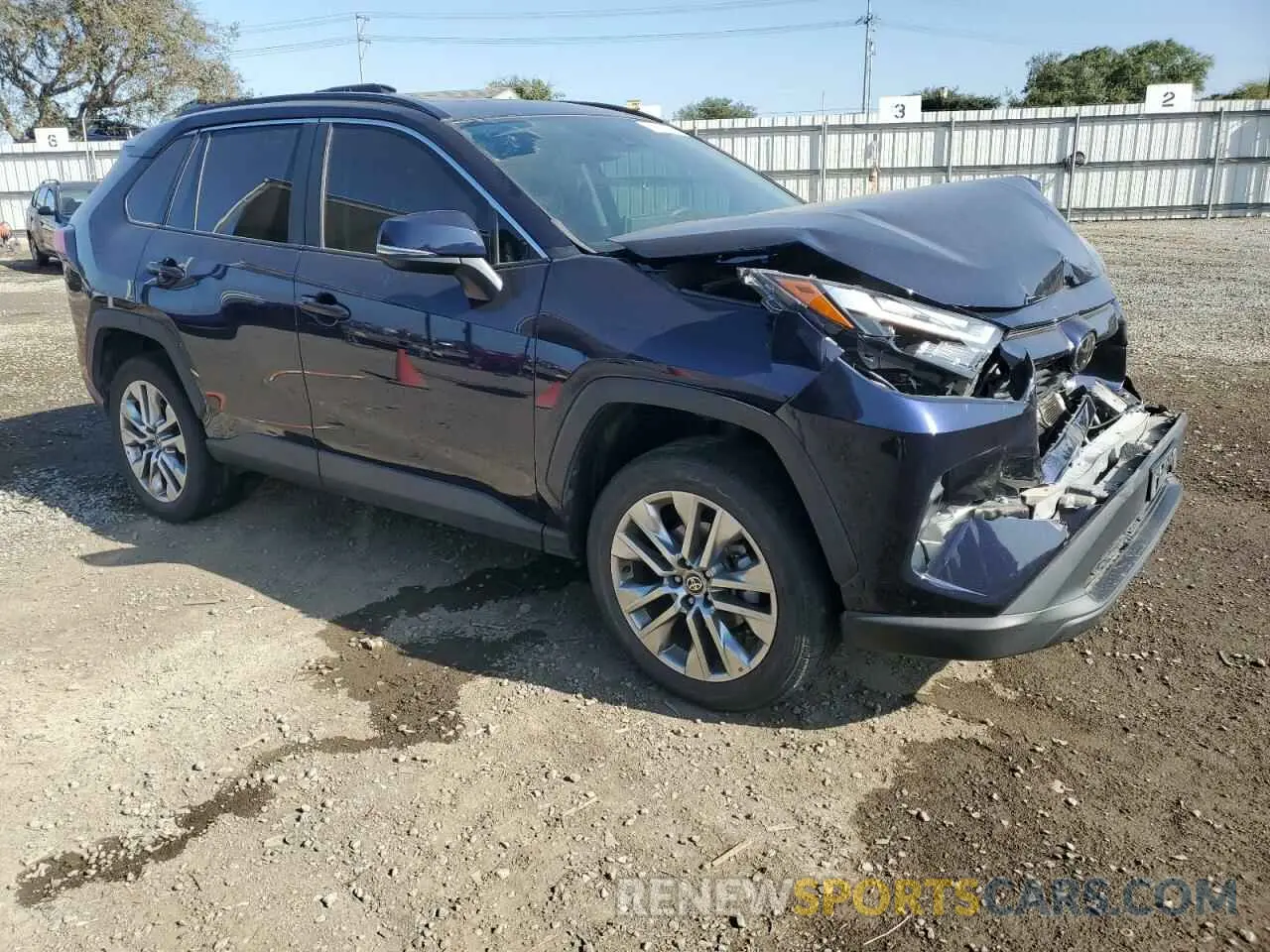 4 Photograph of a damaged car 2T3C1RFV1NW210952 TOYOTA RAV4 2022