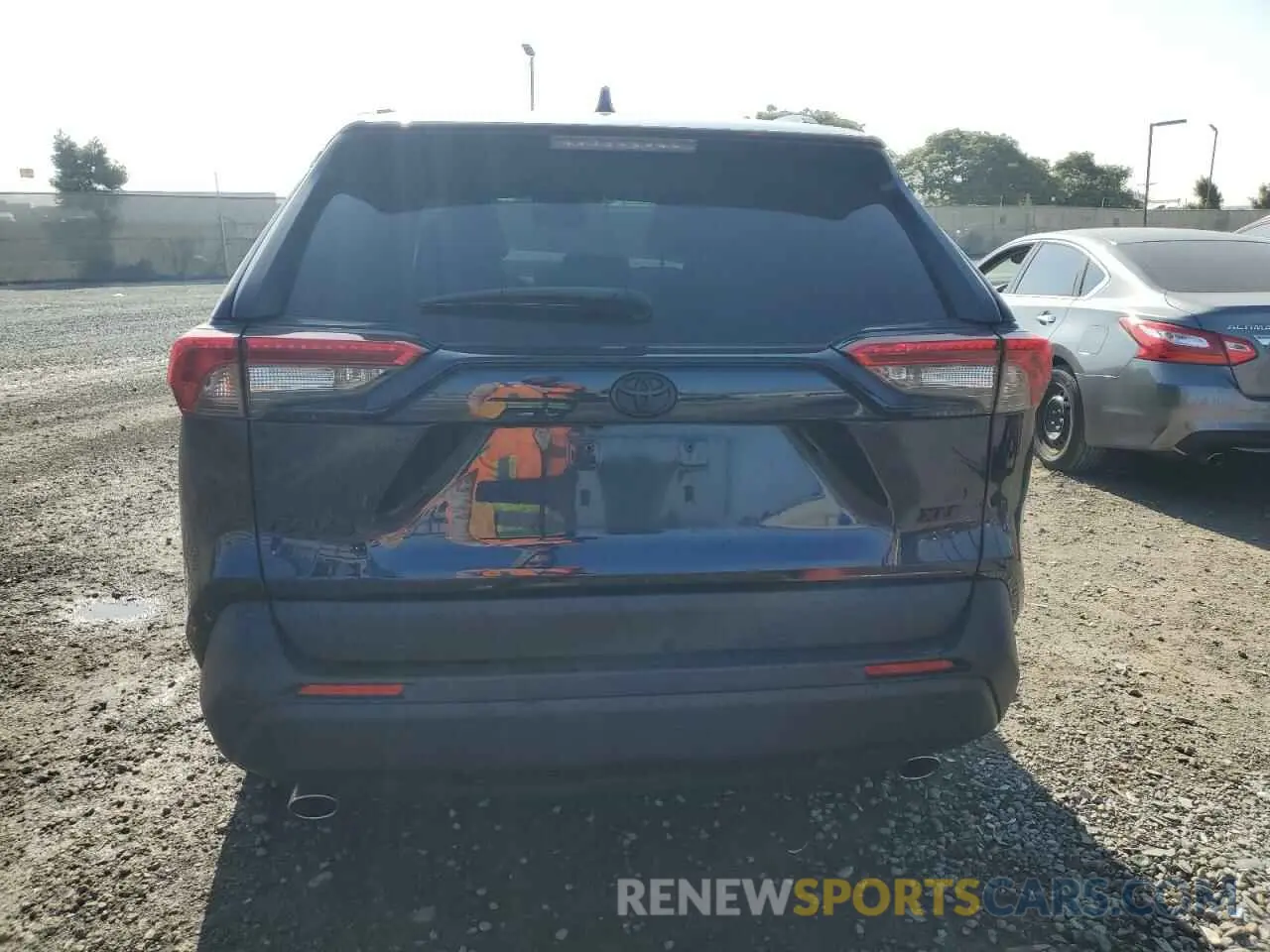 6 Photograph of a damaged car 2T3C1RFV1NW210952 TOYOTA RAV4 2022