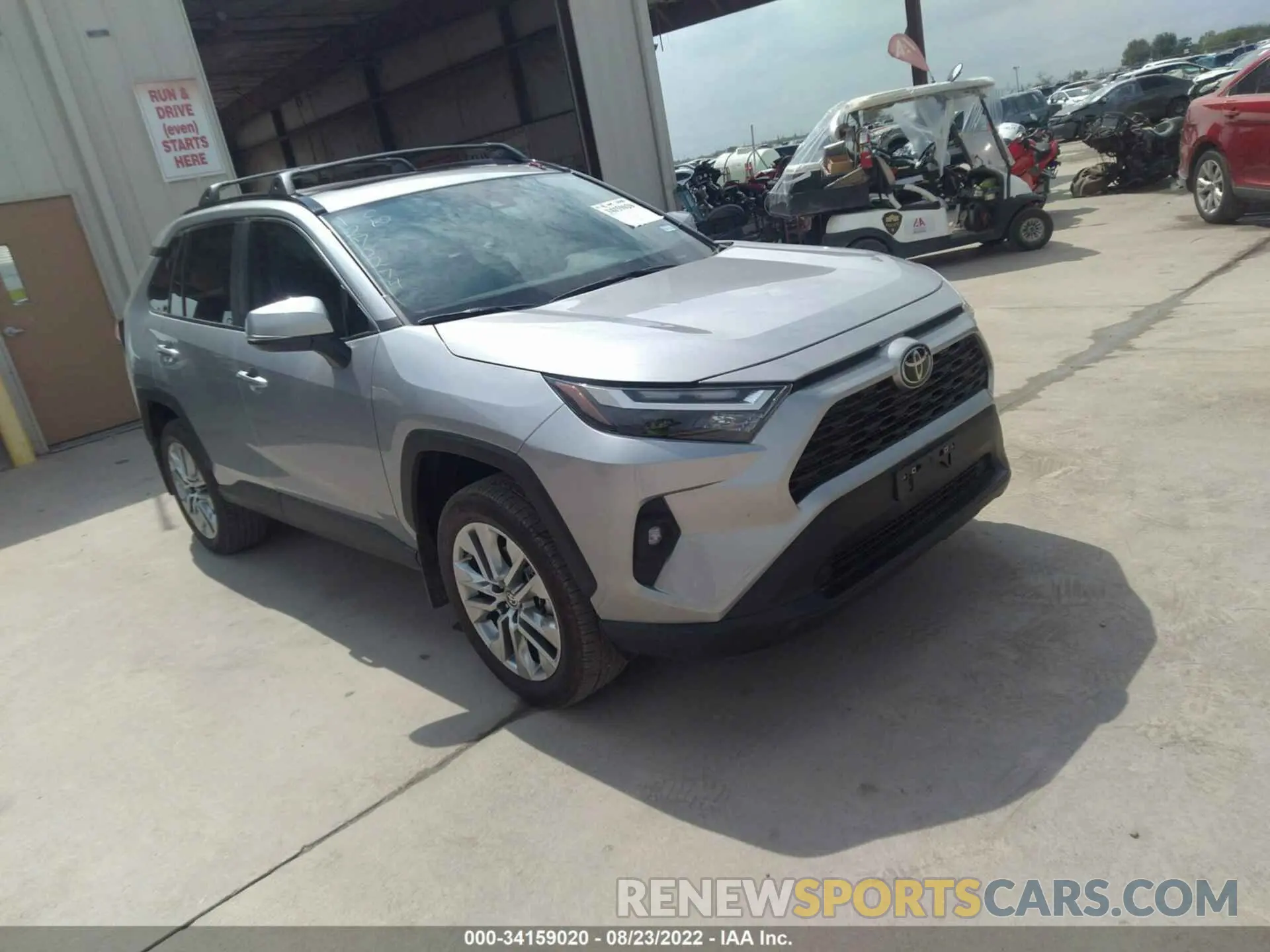 1 Photograph of a damaged car 2T3C1RFV2NC191555 TOYOTA RAV4 2022