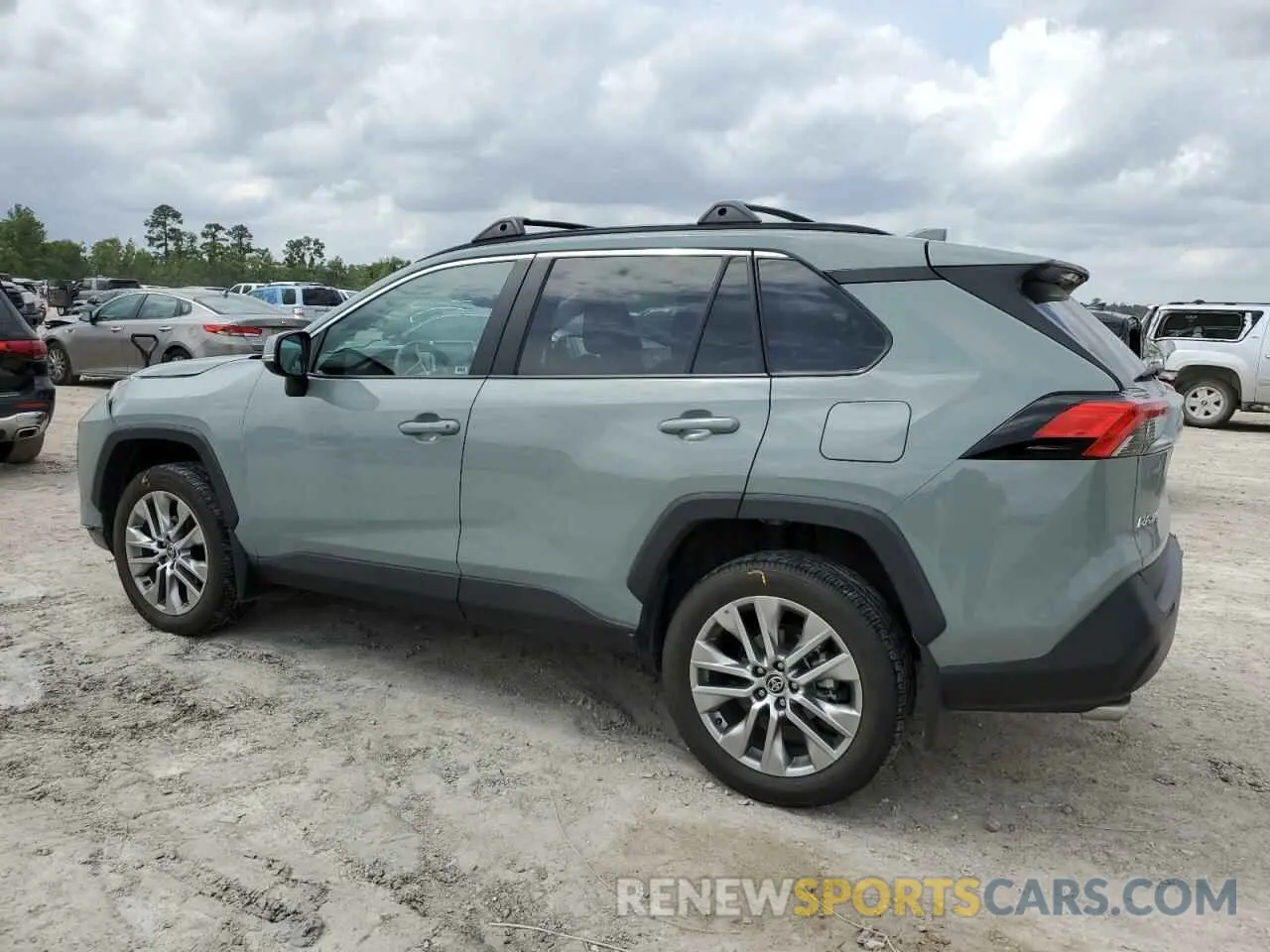 2 Photograph of a damaged car 2T3C1RFV3NW194883 TOYOTA RAV4 2022