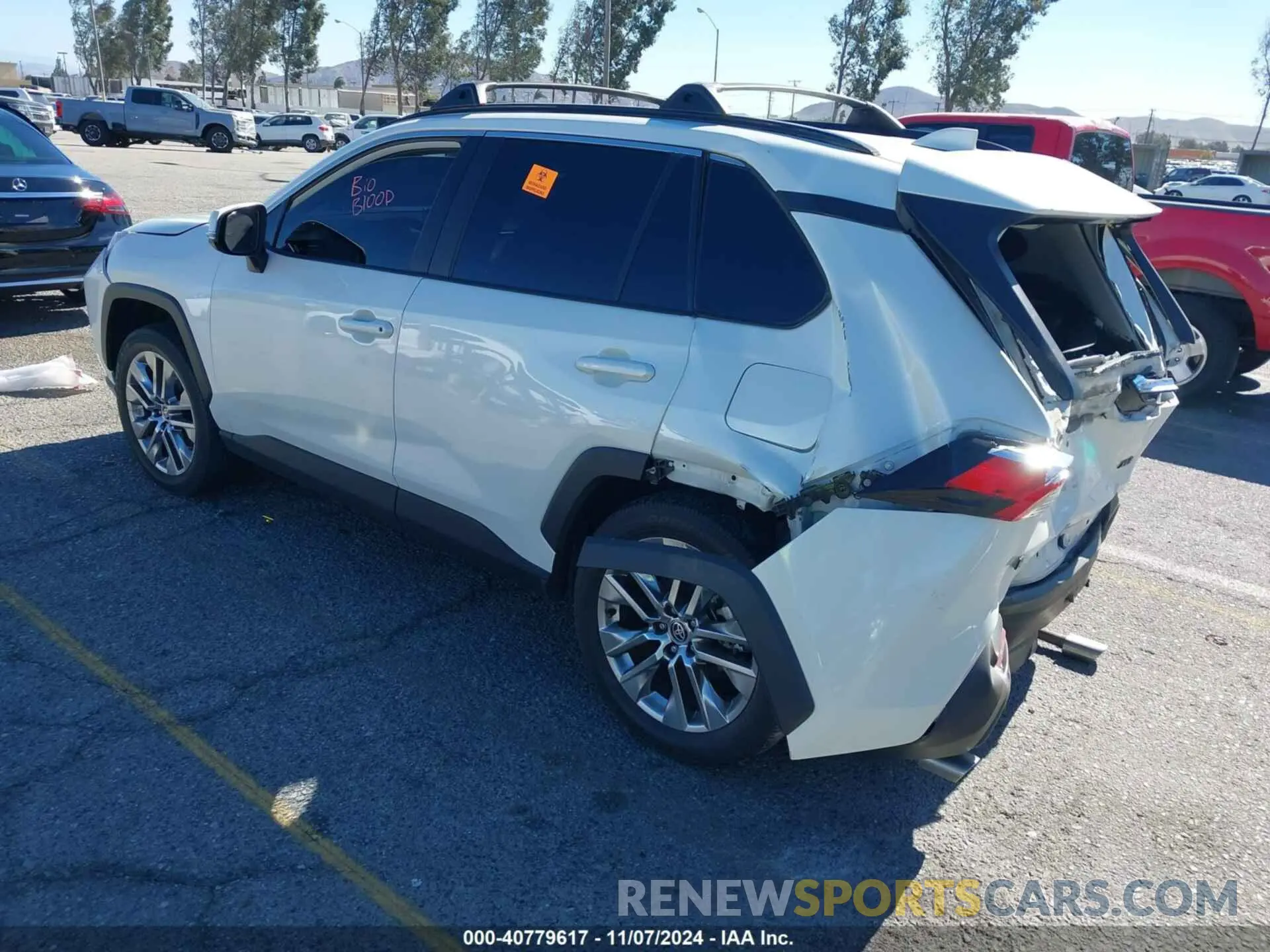 3 Photograph of a damaged car 2T3C1RFV4NW185948 TOYOTA RAV4 2022