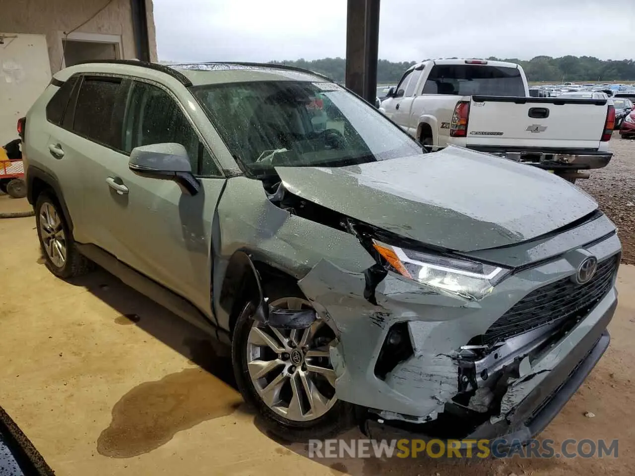 4 Photograph of a damaged car 2T3C1RFV4NW234498 TOYOTA RAV4 2022