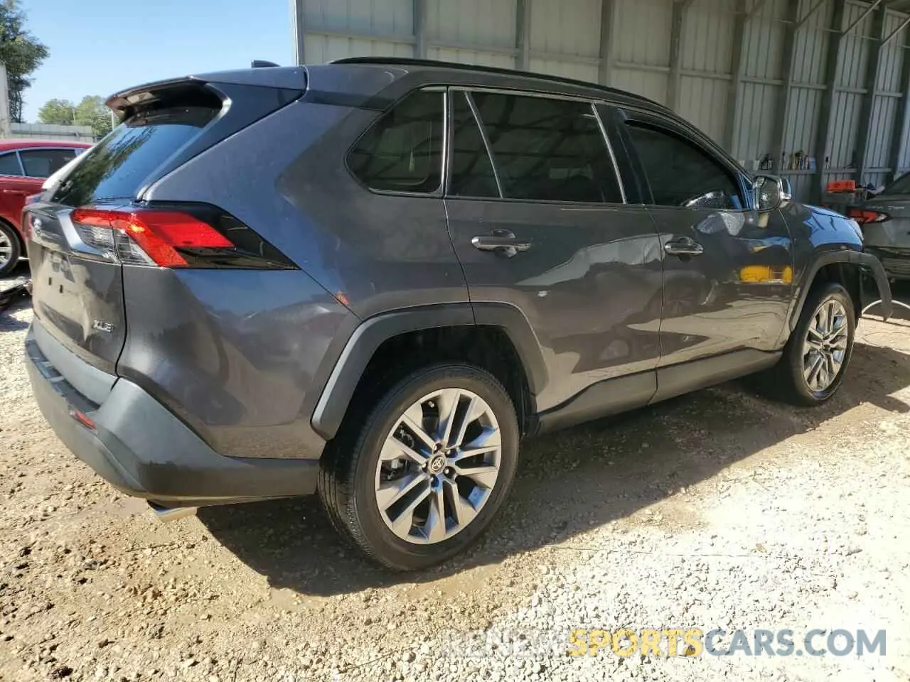 3 Photograph of a damaged car 2T3C1RFV5NC195096 TOYOTA RAV4 2022