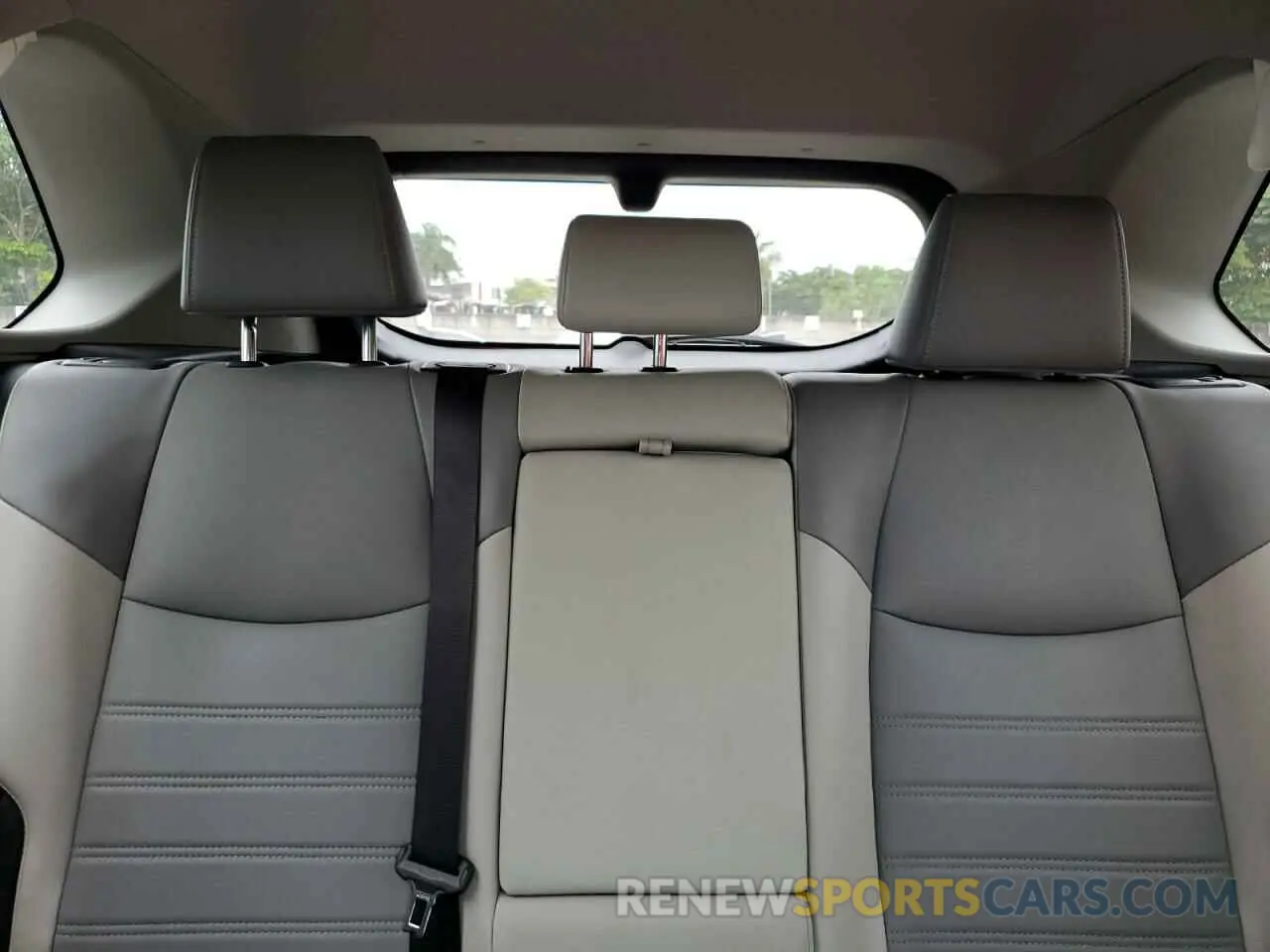 10 Photograph of a damaged car 2T3C1RFV5NW187577 TOYOTA RAV4 2022