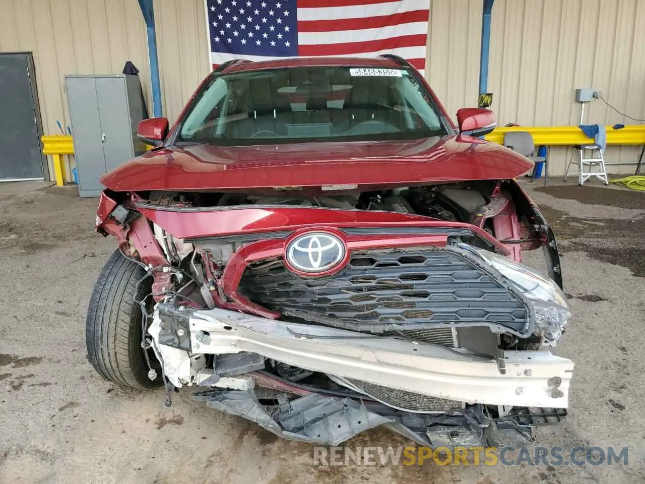 5 Photograph of a damaged car 2T3C1RFV5NW206418 TOYOTA RAV4 2022